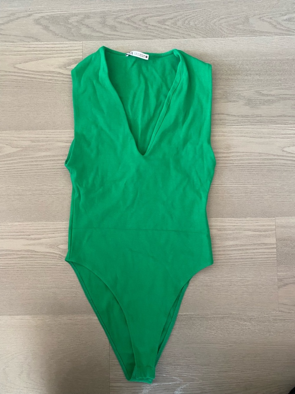 Zara Emerald Green V-Neck Women’s One Piece Bodysuit (Medium)